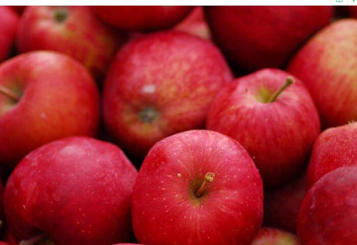 苹果的功效有哪些？苹果对人体好处多多坚持每天吃一个