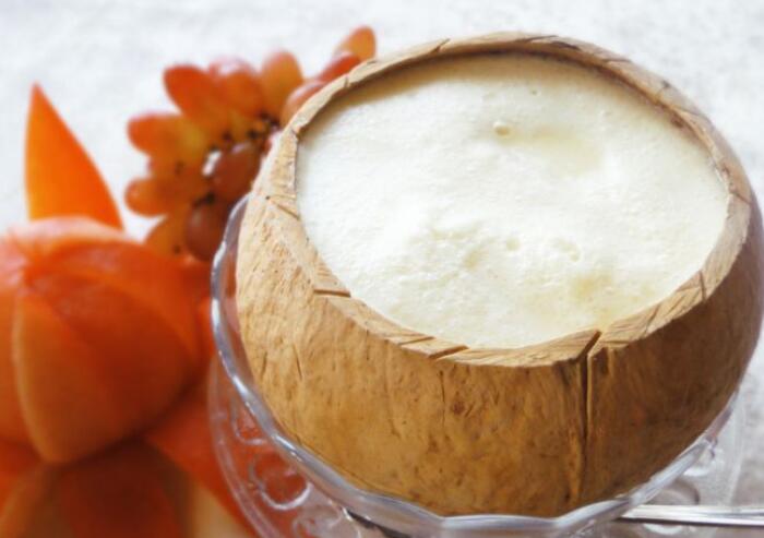吃椰子能减肥吗，新鲜椰子汁搭配椰子食谱想不瘦都难