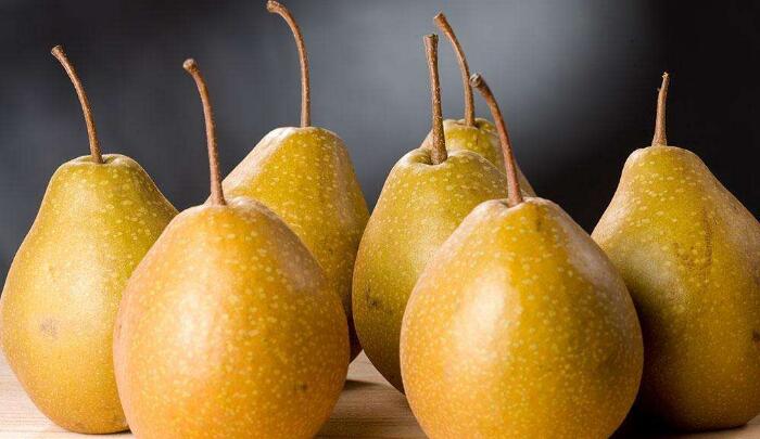 梨子是寒性还是热性，糖尿病患者别盲目吃梨