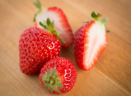 草莓什么时候成熟 草莓自然成熟的季节（4-5月大丰收）