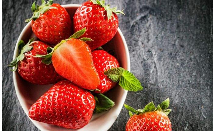草莓不能和什么一起吃，这几个饮食指南大家需牢记